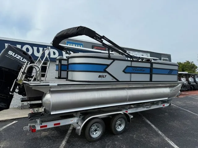 Slide: The Image of Bentley Pontoons Bolt 2026 - 7