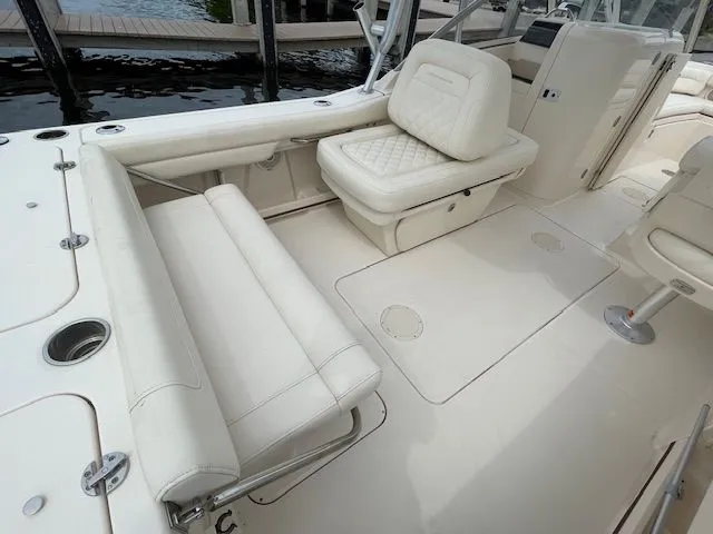 Slide: The Image of Grady-White Freedom 235 2018 - 10