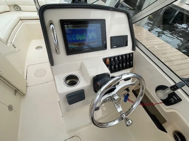 Slide: The Image of Grady-White Freedom 235 2018 - 27