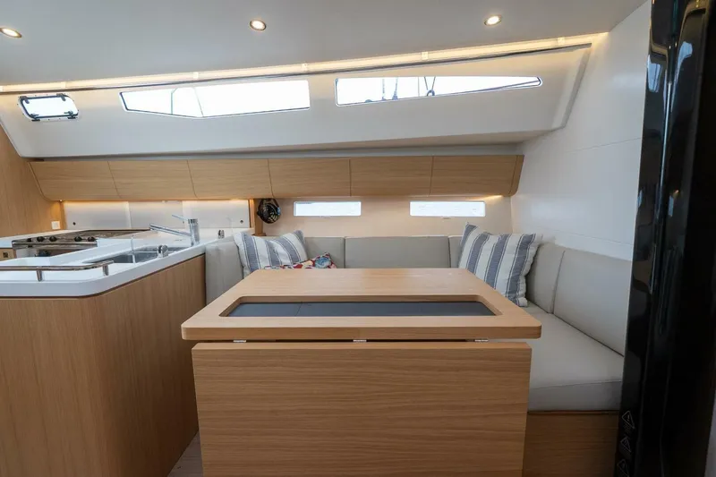 Slide: The Image of J Boats J/40 2026 - 59