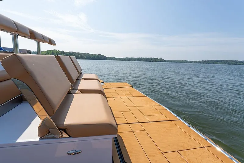 Slide: The Image of Transom loungers - 15