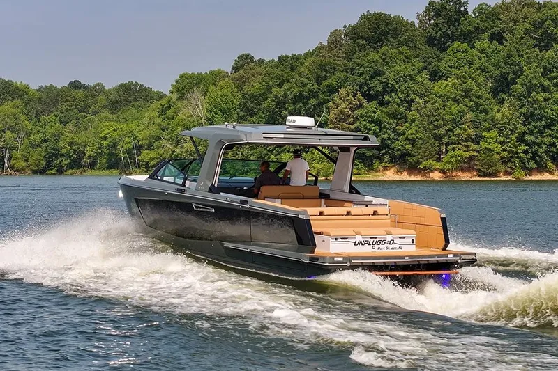 Slide: The Image of Port quarter profile - 31