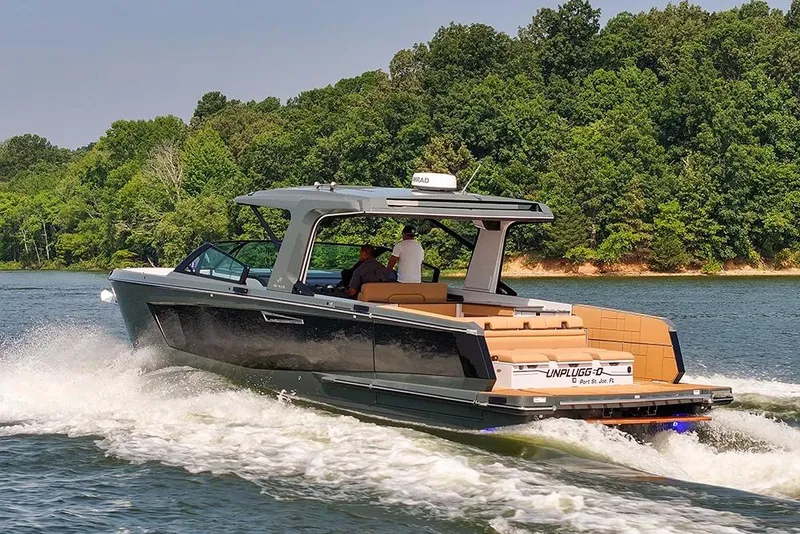 Slide: The Image of Port quarter profile - 6