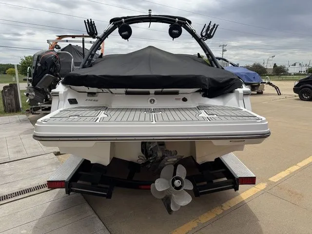 Slide: The Image of Monterey 238SS Super Sport 2019 - 3