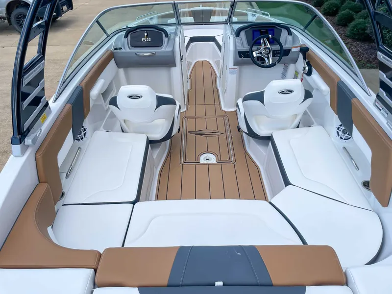 Slide: The Image of Chaparral 23 SSi OB 2025 - 10