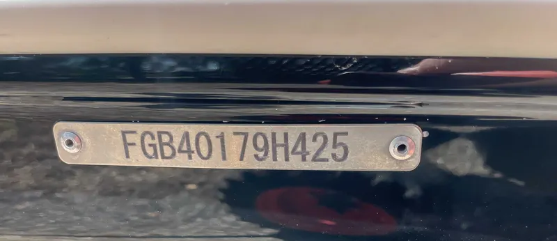 Slide: The Image of Chaparral 23 SSi OB 2025 - 17