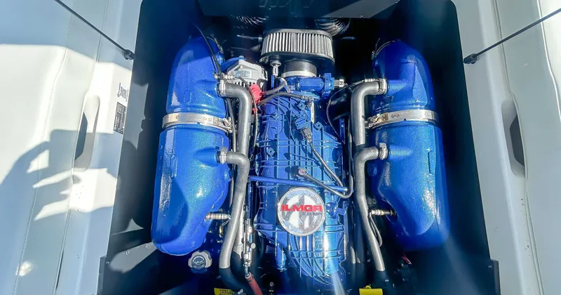 Slide: The Image of MasterCraft NXT20 2024 - 16