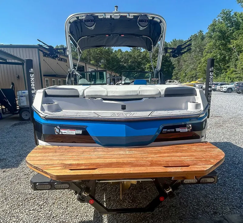 Slide: The Image of MasterCraft NXT20 2024 - 9