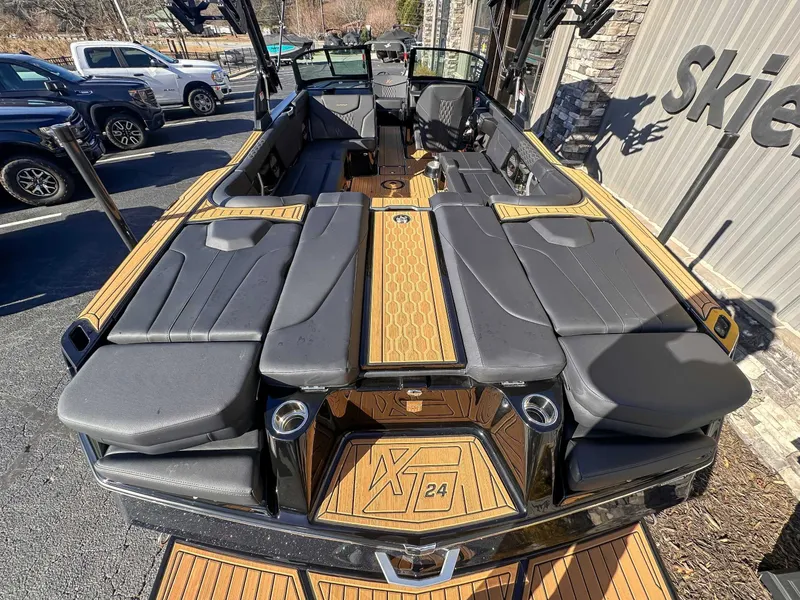 Slide: The Image of MasterCraft XT24 2025 - 6