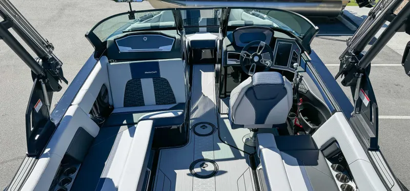 Slide: The Image of MasterCraft X22 2024 - 12