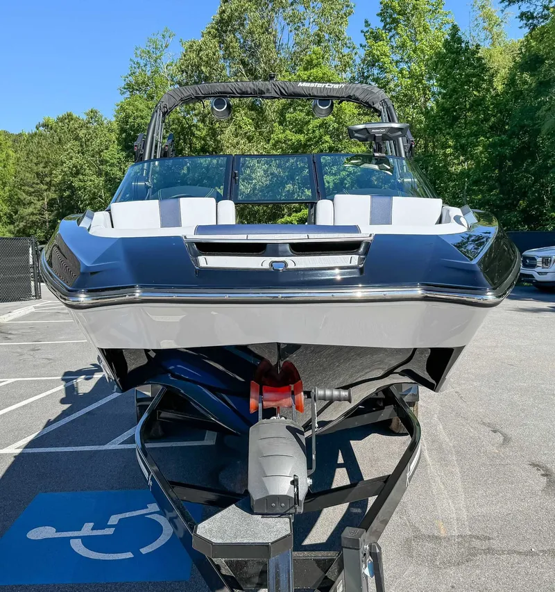 Slide: The Image of MasterCraft X22 2024 - 3