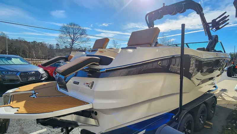 Slide: The Image of MasterCraft X26 2024 - 8