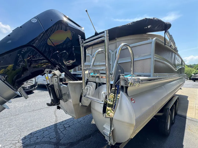 Slide: The Image of Premier 270 Intrigue RF 2024 - 7