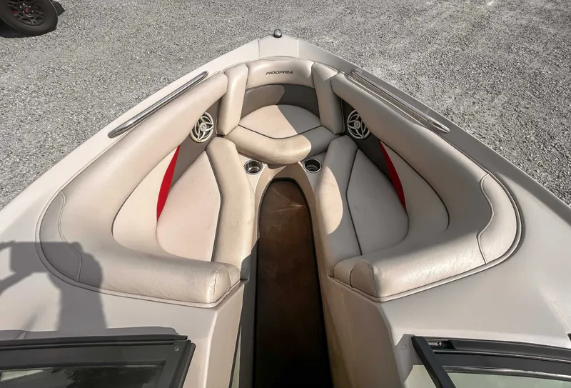 Slide: The Image of Moomba Outback V 2010 - 11