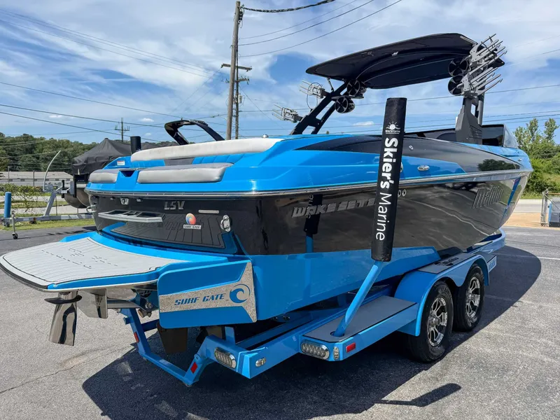 Slide: The Image of Malibu Wakesetter 25 LSV 2017 - 5