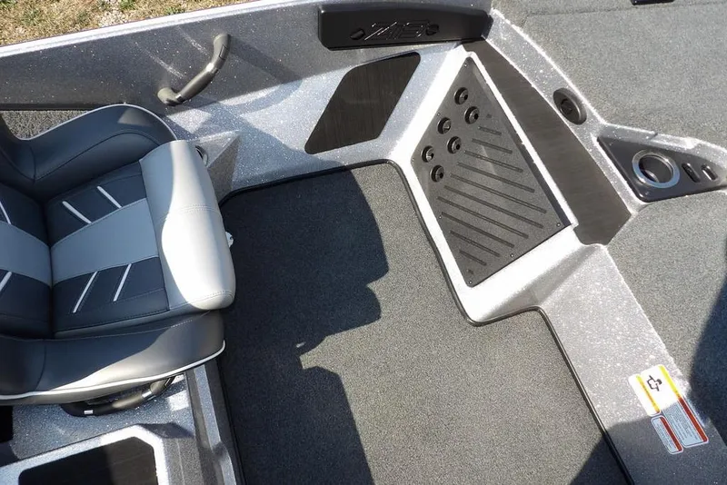 Slide: The Image of Interior of 2023 Nitro Z19 boat showing seat and deck details. - 16