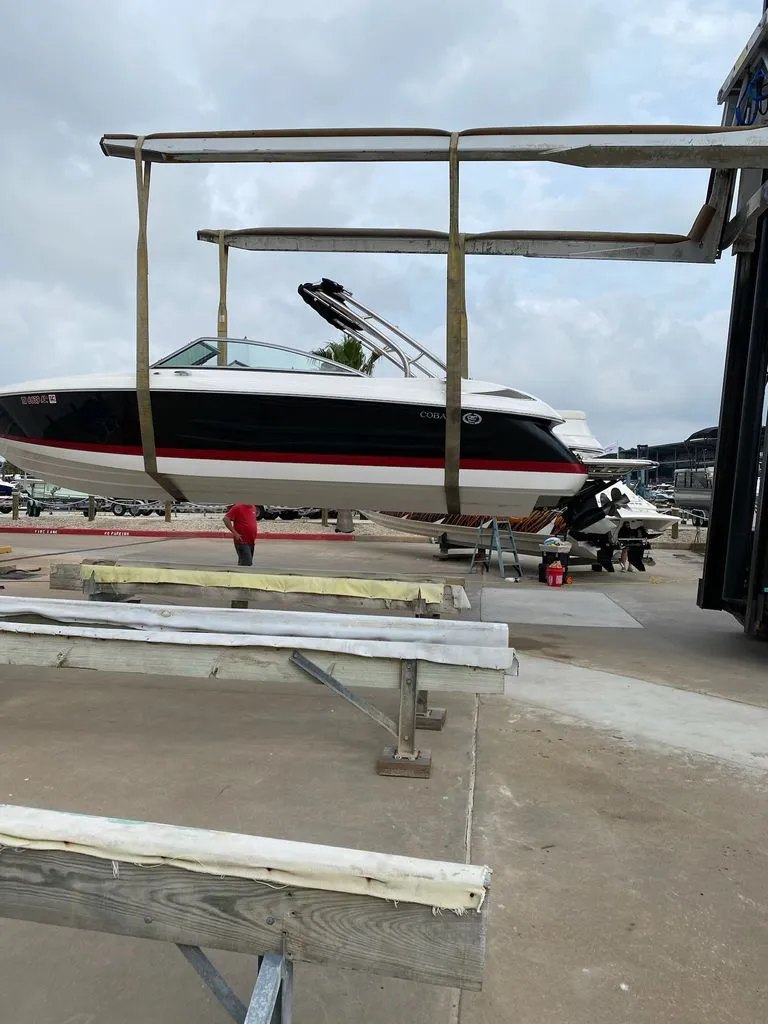 Slide: The Image of Cobalt Open Bow 272 2009 - 2