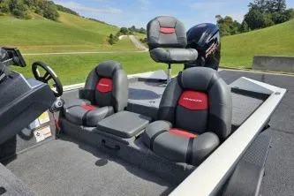 Slide: The Image of 2025 Tracker Pro Team 190 TX boat with Lowrance fish finder and Minn Kota trolling motor. - 9