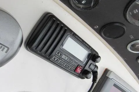 Slide: The Image of VHF radio on 1989 Blackfin 27 Fisherman boat dashboard. - 7
