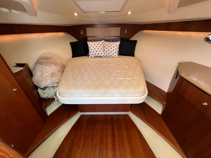 Slide: The Image of Tiara 3100 Coronet 2013 - 2