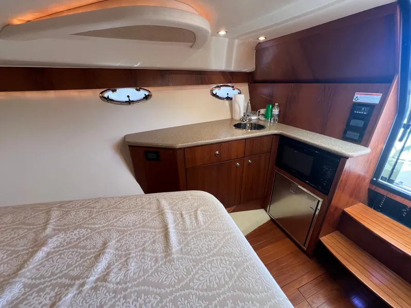 Slide: The Image of Tiara 3100 Coronet 2013 - 37