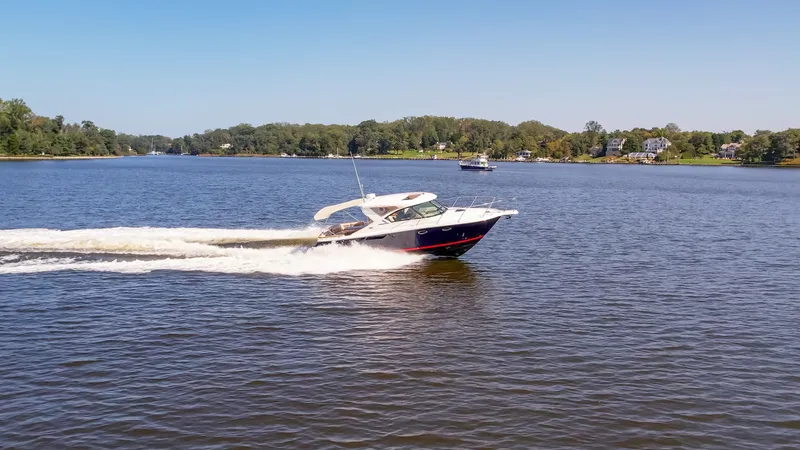 Slide: The Image of Tiara 3100 Coronet 2013 - 71