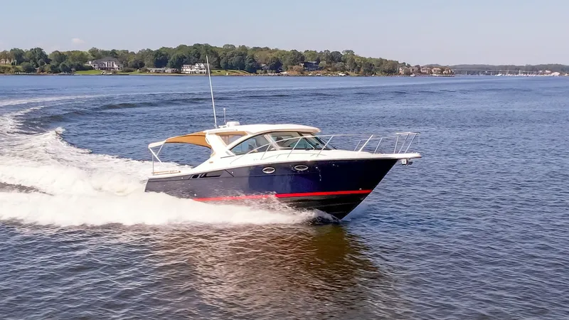 Slide: The Image of Tiara 3100 Coronet 2013 - 74