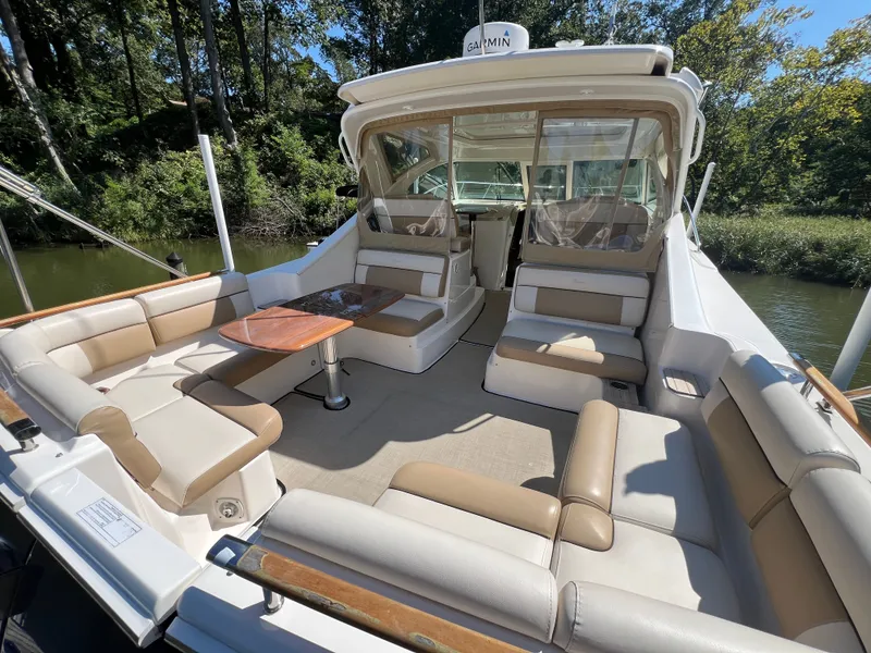 Slide: The Image of Tiara 3100 Coronet 2013 - 9