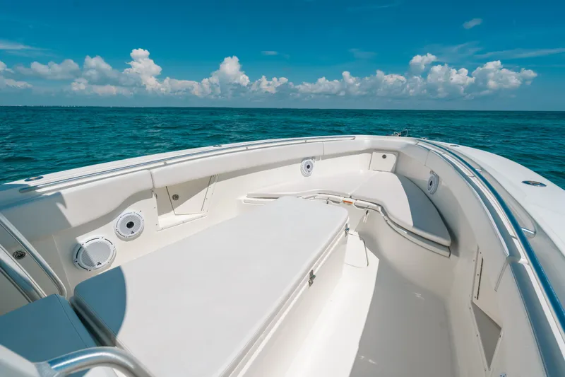 Slide: The Image of 2008 Hydra-Sports Vector 3300 CC boat interior with ocean view. - 25