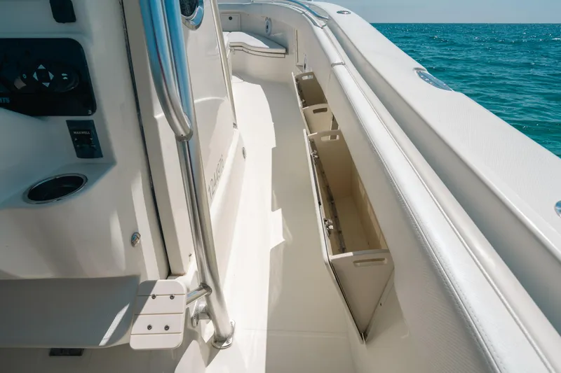 Slide: The Image of 2008 Hydra-Sports Vector 3300 CC boat interior with storage compartments, ocean view. - 50