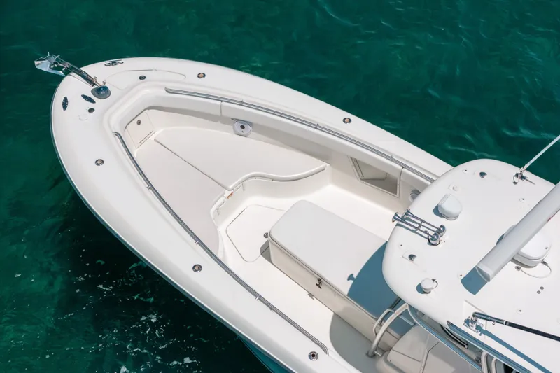 Slide: The Image of 2008 Hydra-Sports Vector 3300 CC boat on clear turquoise water. - 9