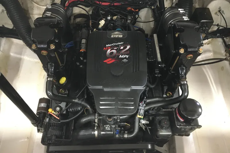 Slide: The Image of Engine of a 2008 Sea Ray 270 SLX boat, featuring a MerCruiser MX 6.2 MPI. - 15