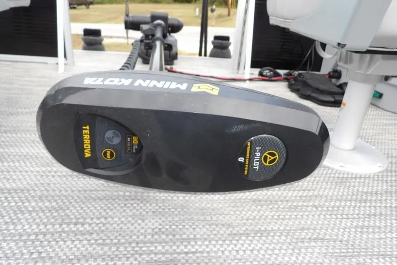 Slide: The Image of Minn Kota Terrova trolling motor on 2023 Bennington 20 SVF boat deck. - 40