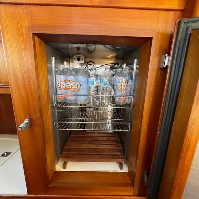 Slide: The Image of Grand Banks 42 Motoryacht 1999 - 28