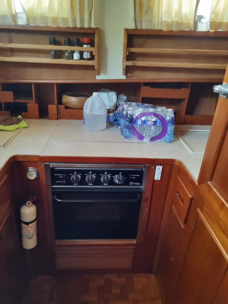 Slide: The Image of Grand Banks 42 Motoryacht 1999 - 29