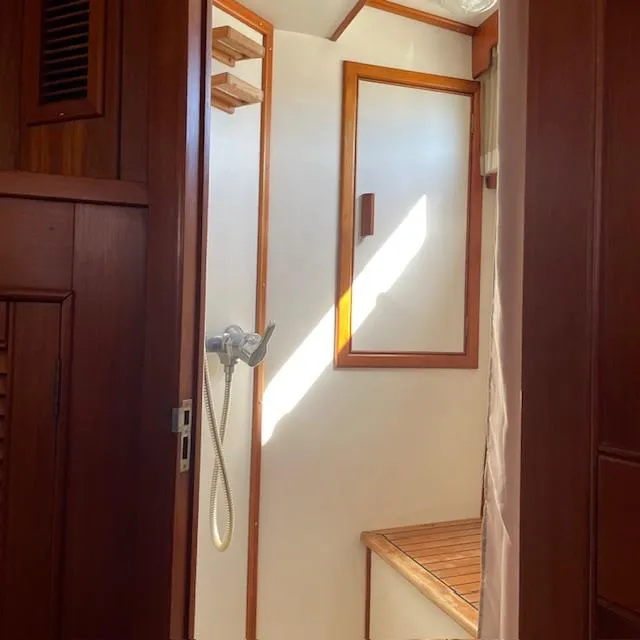 Slide: The Image of Grand Banks 42 Motoryacht 1999 - 42