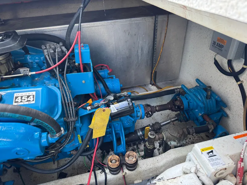 Slide: The Image of Gibson 44 1994 - 16