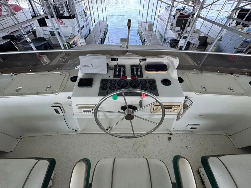 Slide: The Image of Gibson 44 1994 - 24