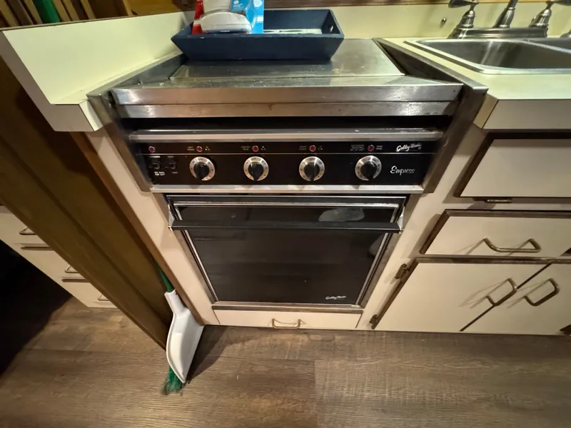 Slide: The Image of Gibson 44 1994 - 52