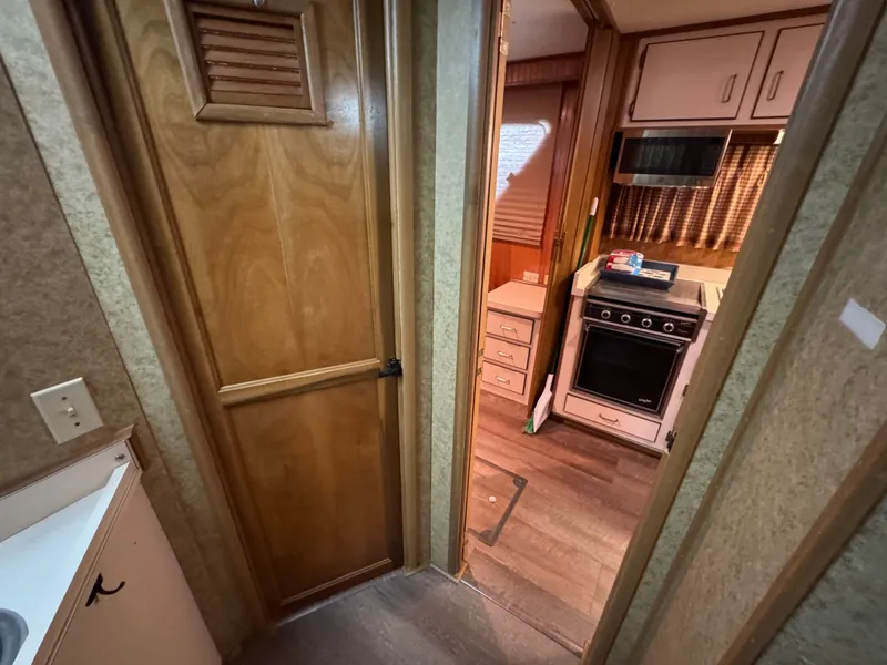 Slide: The Image of Gibson 44 1994 - 59