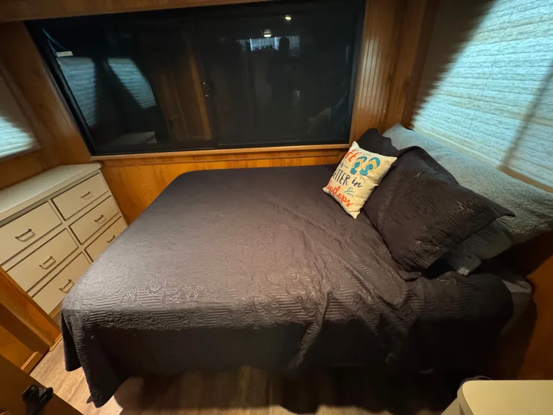 Slide: The Image of Gibson 44 1994 - 60