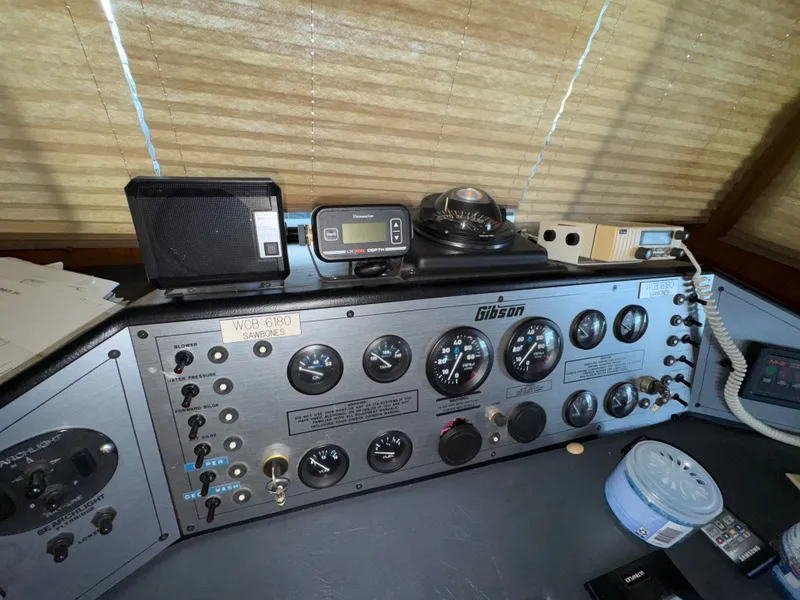 Slide: The Image of Gibson 44 1994 - 71