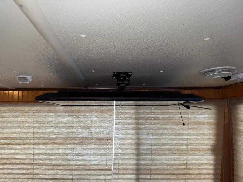 Slide: The Image of Gibson 44 1994 - 79