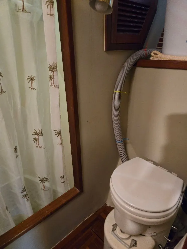 Slide: The Image of Kadey-Krogen 42 1985 - 15