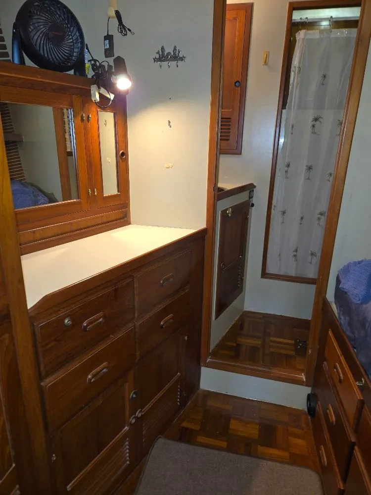 Slide: The Image of Kadey-Krogen 42 1985 - 19