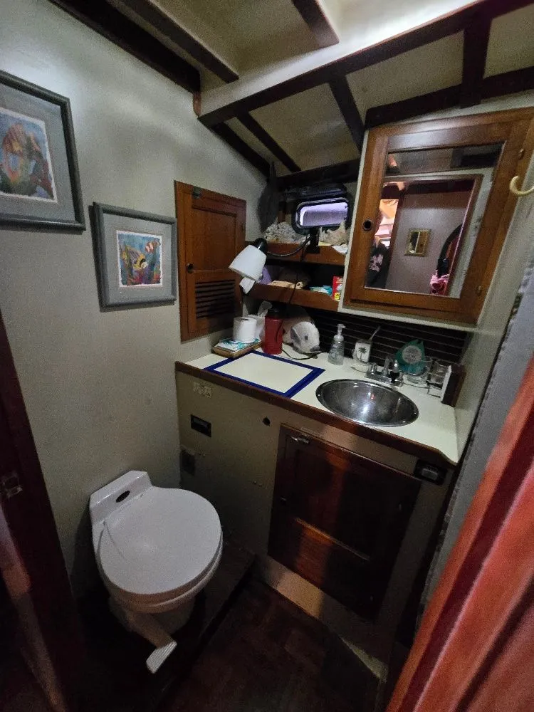 Slide: The Image of Kadey-Krogen 42 1985 - 21