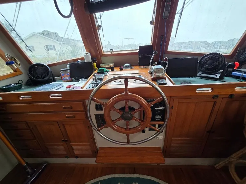 Slide: The Image of Kadey-Krogen 42 1985 - 32