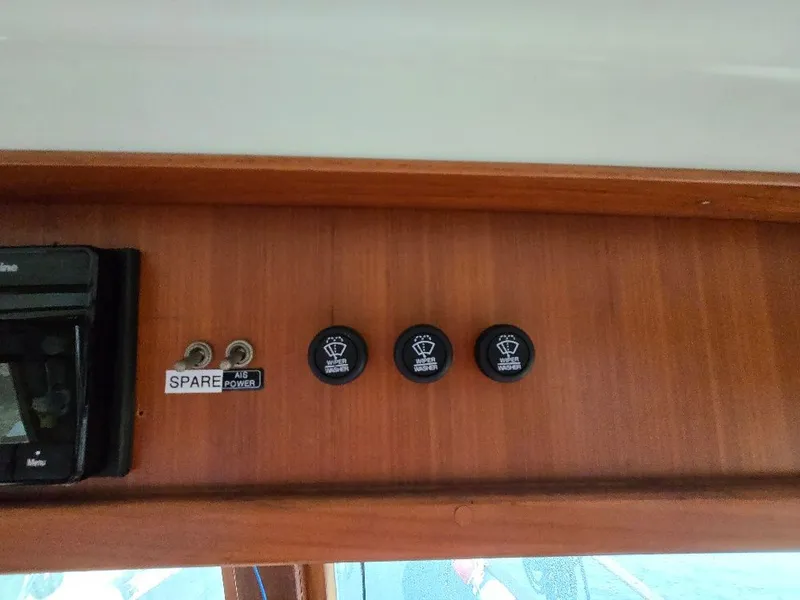 Slide: The Image of Kadey-Krogen 42 1985 - 37