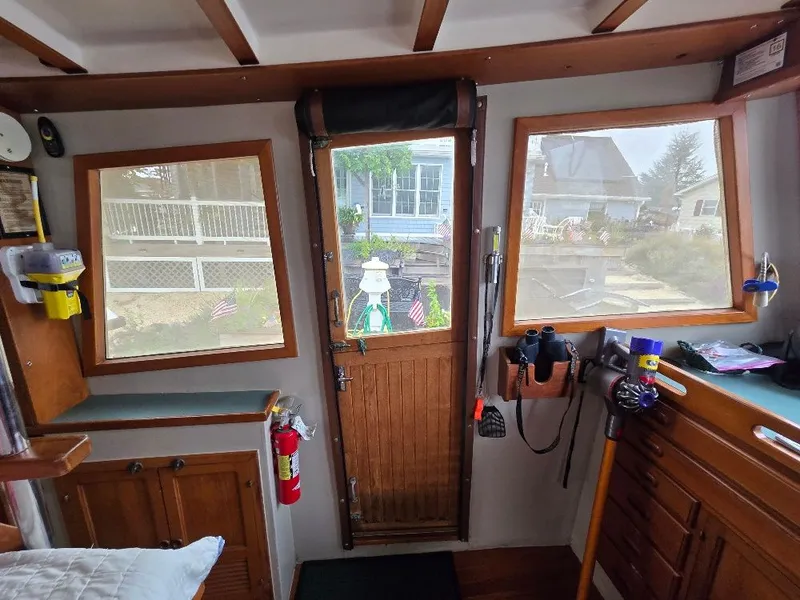 Slide: The Image of Kadey-Krogen 42 1985 - 39