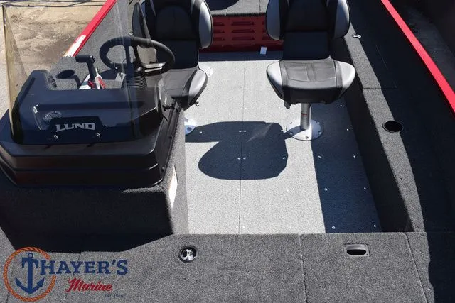 Slide: The Image of Lund 1650 Angler SS 2026 - 12